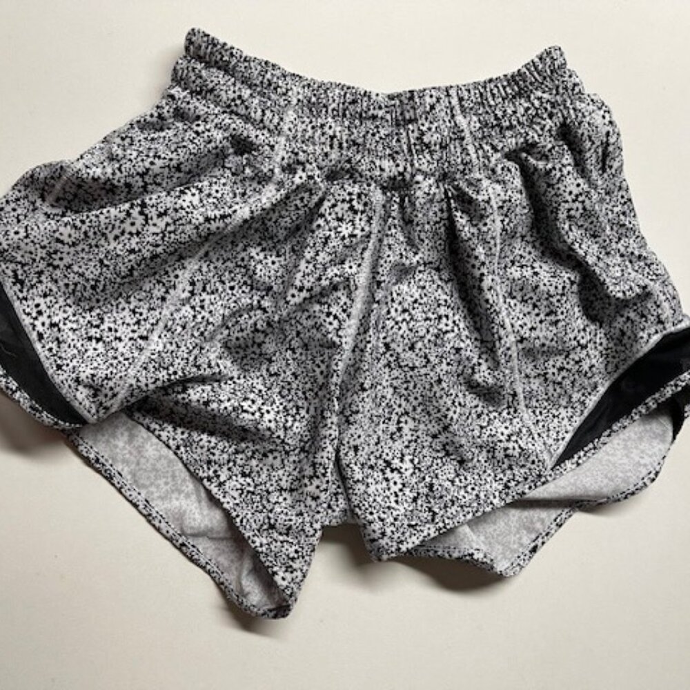 Lululemon Hotty Lined Short
